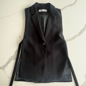 Zara  Sleeveless Blazer Jacket